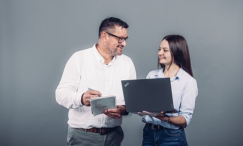 Lehrling im Büro