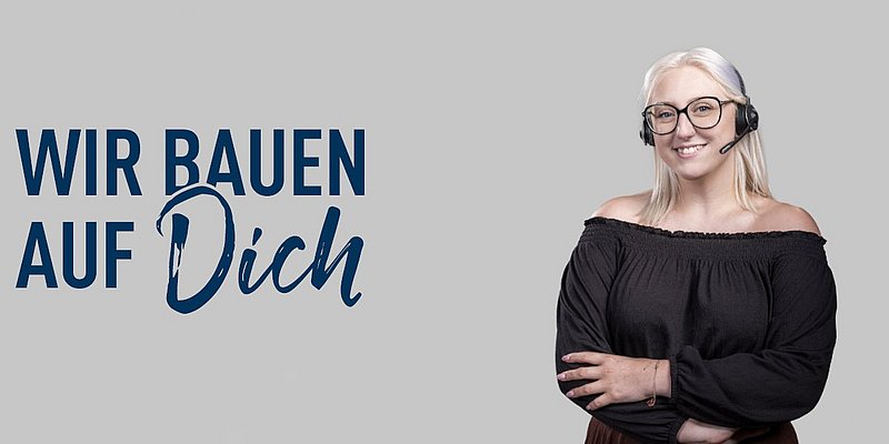 Mitarbeiterin mit Headset