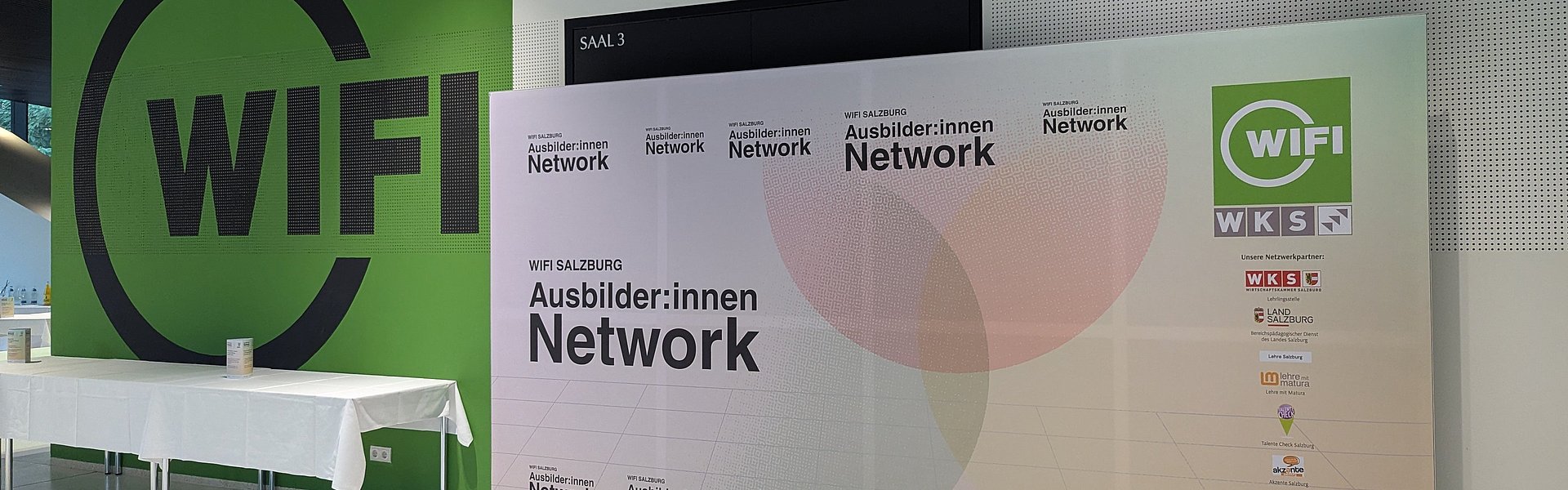 WIFI Banner vom Ausbilder:innen Network